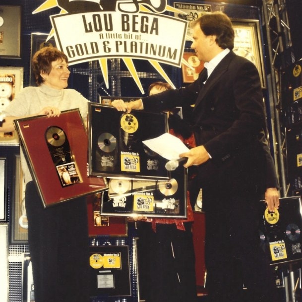 Renate Starke bei der Gold- und Platin-Verleihung für Lou Bega