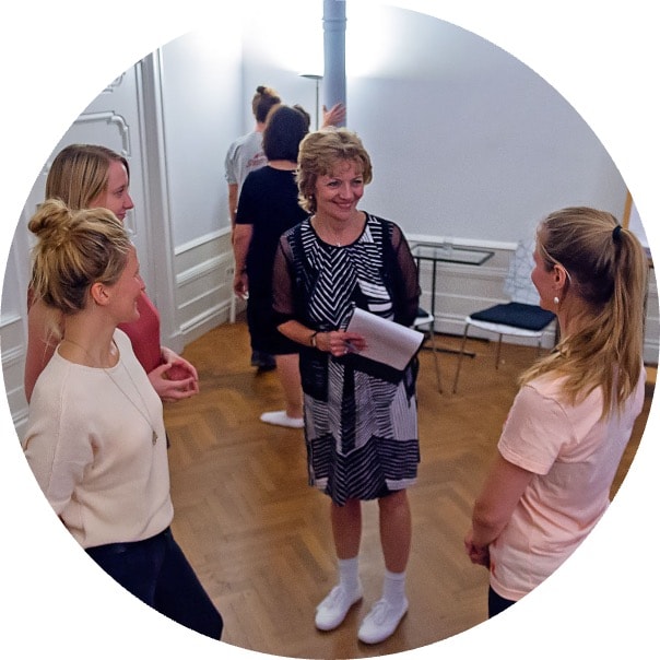 Renate Starke amid a group constellation with participants